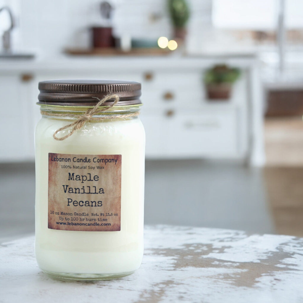 Maple Vanilla Pecans Candle